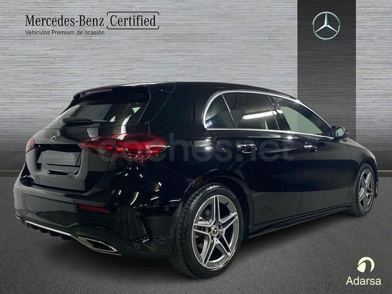 Usado Mercedes A180 AMG line 116 CV (85 kW) 2024 Negro Berlina