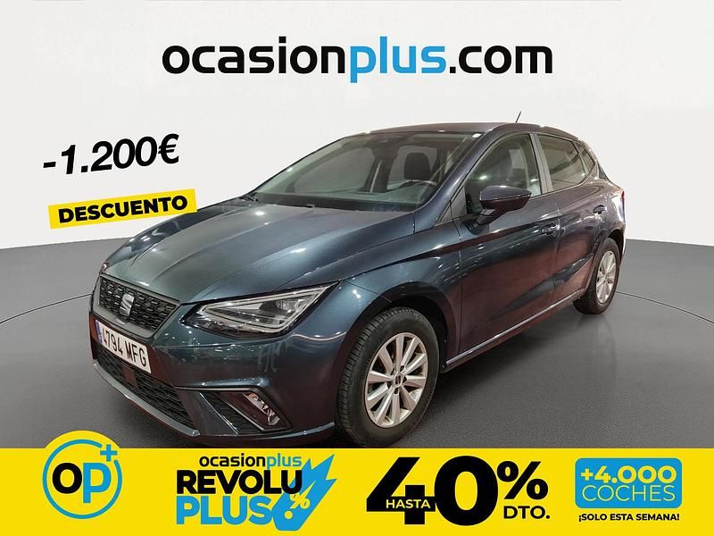 Usado Seat Ibiza Style 80 CV (58 kW) 2023 Gris Utilitario