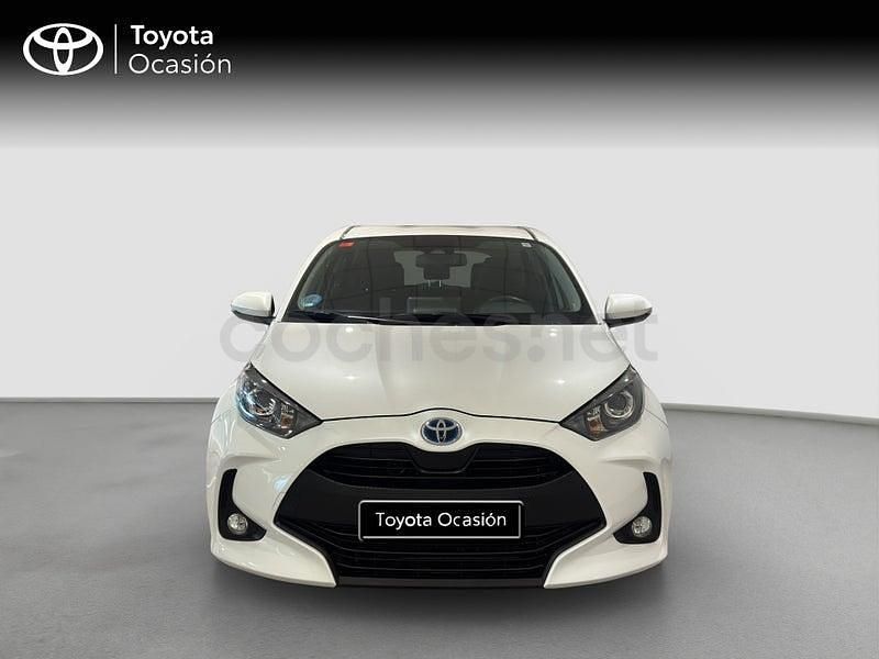 Usado Toyota Yaris Hybrid Active 116 CV (85 kW) 2021 Blanco Berlina