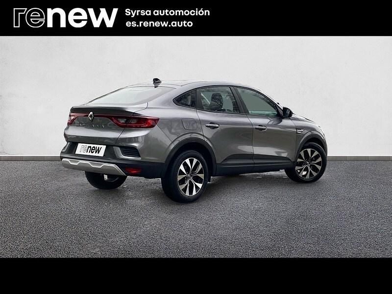 Usado Renault Arkana Equilibre 140 CV (102 kW) 2022 Gris SUV