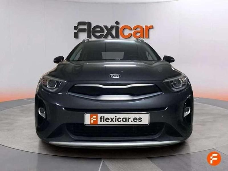 Usado Kia Stonic 120 CV (88 kW) 2020 Gris SUV