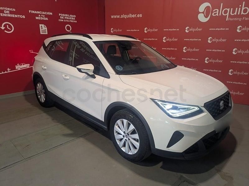 Usado Seat Arona Style 110 CV (80 kW) 2022 Blanco SUV