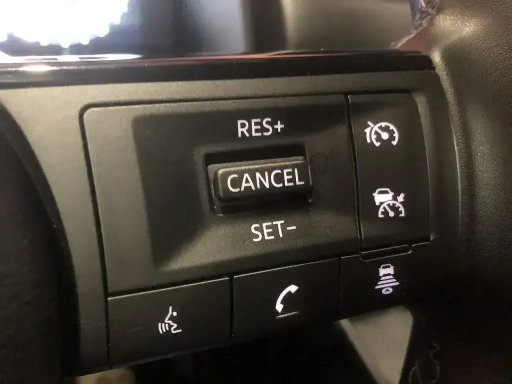 Occasion Nissan Qashqai N-Connecta 140 ch (102 kW) 2024 Gris SUV