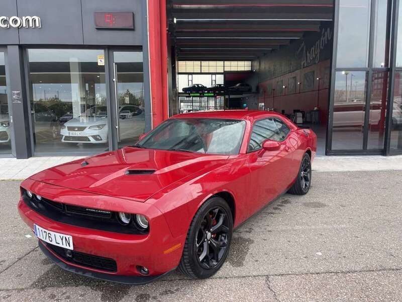 Burdeos Usado 2017 Dodge Challenger Coupe | 34.999 € - Imagen 1/4
