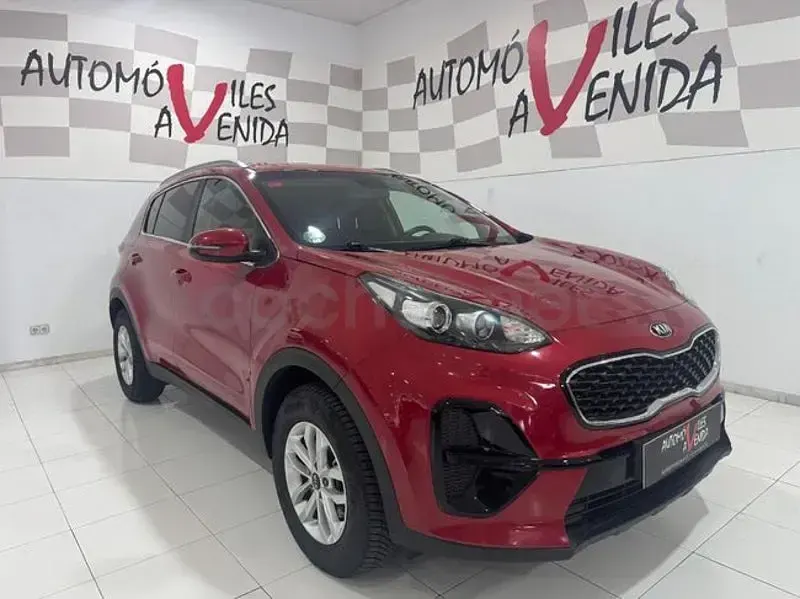 Usado Kia Sportage Plus 132 CV (97 kW) 2019 Rojo SUV