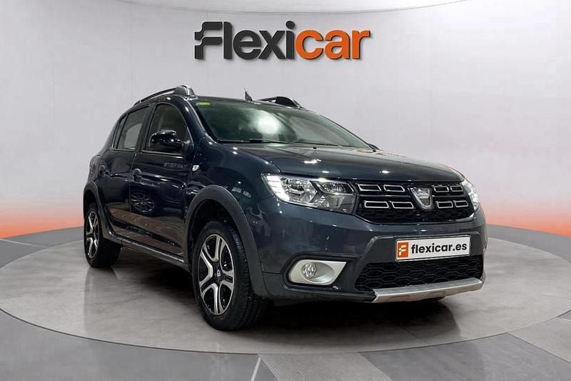 Gris Usado 2020 Dacia Sandero Comfort Utilitario | 12.490 € (Precio justo) - Imagen 1/4