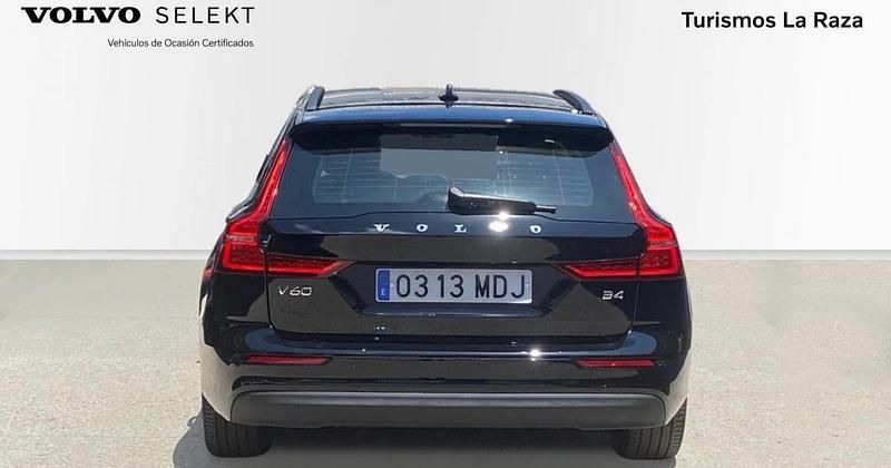 Usado Volvo V60 Core 197 CV (144 kW) 2023 Familiar