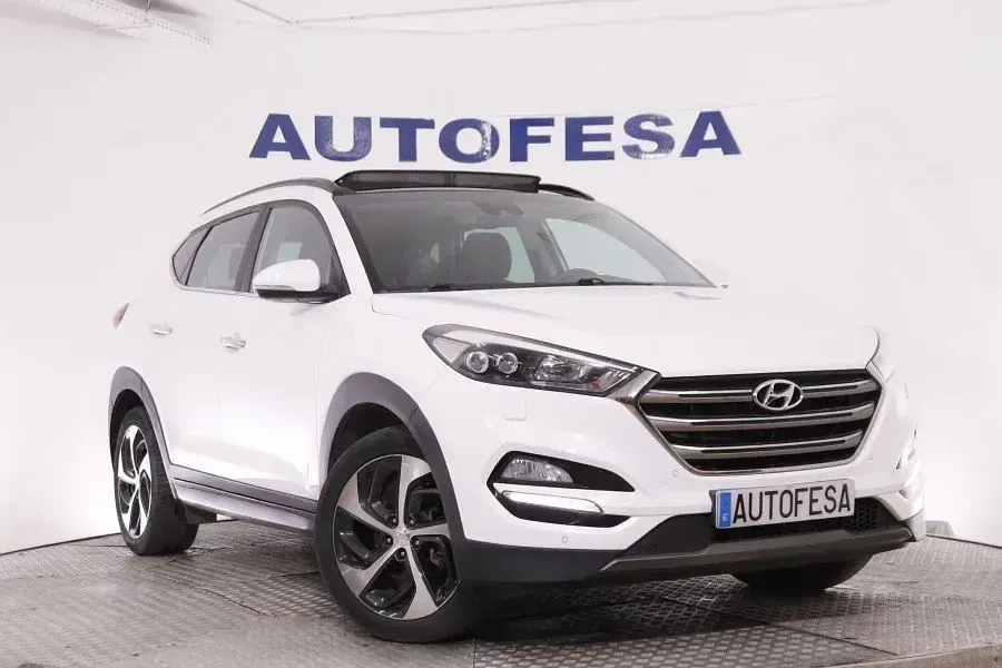 Usado Hyundai Tucson Style 136 CV (100 kW) 2016 Blanco SUV