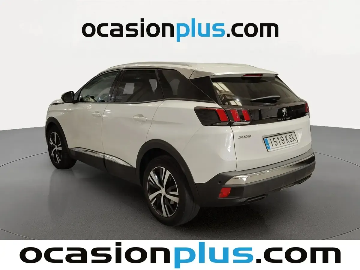 Usado Peugeot 3008 Allure 131 CV (96 kW) 2018 Blanco SUV