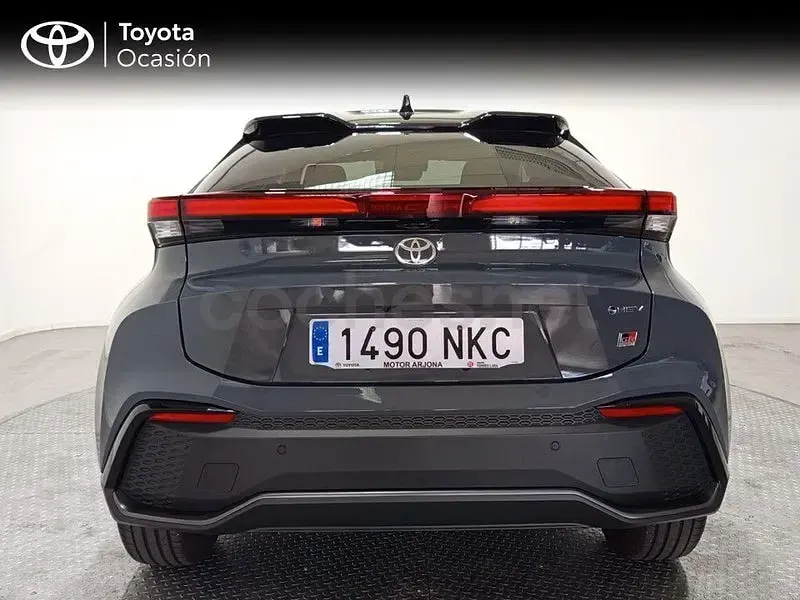 Usado Toyota C-HR Sport 140 CV (102 kW) 2026 Beige SUV