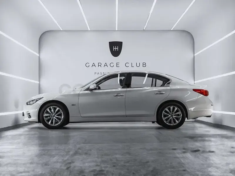 Usado Infiniti Q50 170 CV (125 kW) 2015 Blanco Berlina