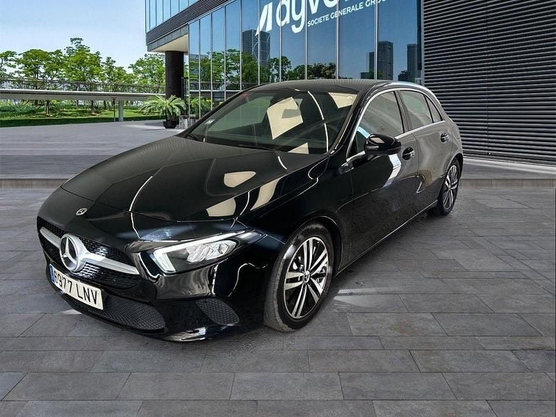 Negro Usado 2021 Mercedes A180 Utilitario | 23.900 € (Precio justo) - Imagen 1/4