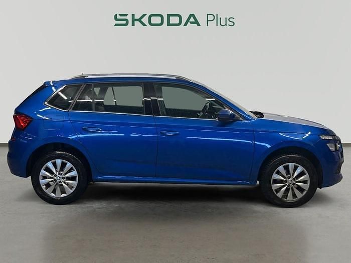 Usado Skoda Kamiq Ambition 110 CV (80 kW) 2022 Azul SUV