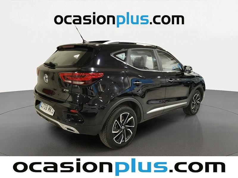 Usado MG ZS Luxury 111 CV (81 kW) 2023 Negro SUV