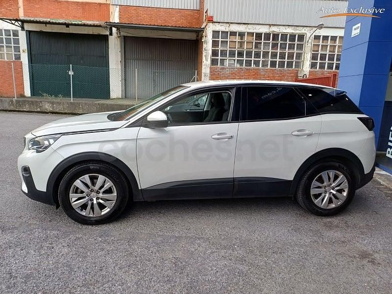 Usado Peugeot 3008 Active 120 CV (88 kW) 2017 Blanco SUV