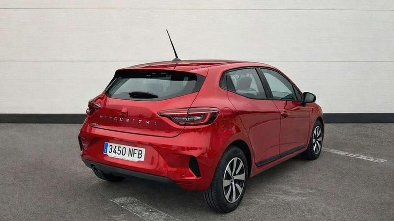 Nuevo Mitsubishi Colt Motion 101 CV (74 kW) 2025 Rojo Utilitario