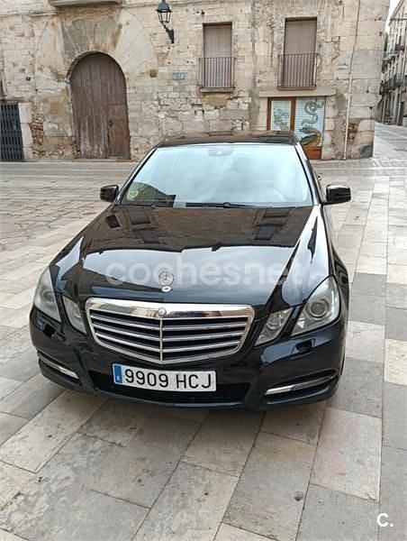 Usado Mercedes E250 Avantgarde 204 CV (150 kW) 2011 Negro Berlina