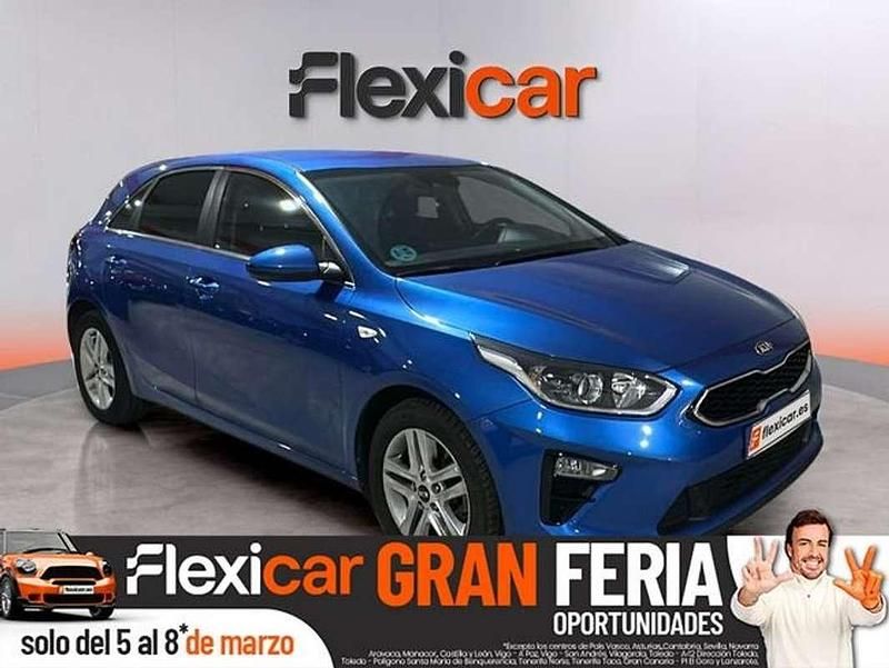 Usado Kia Ceed 120 CV (88 kW) 2021 Azul Utilitario