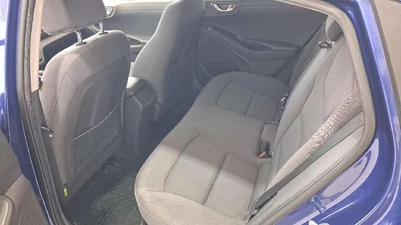Usado Hyundai Ioniq 141 CV (103 kW) 2021 Azul Utilitario