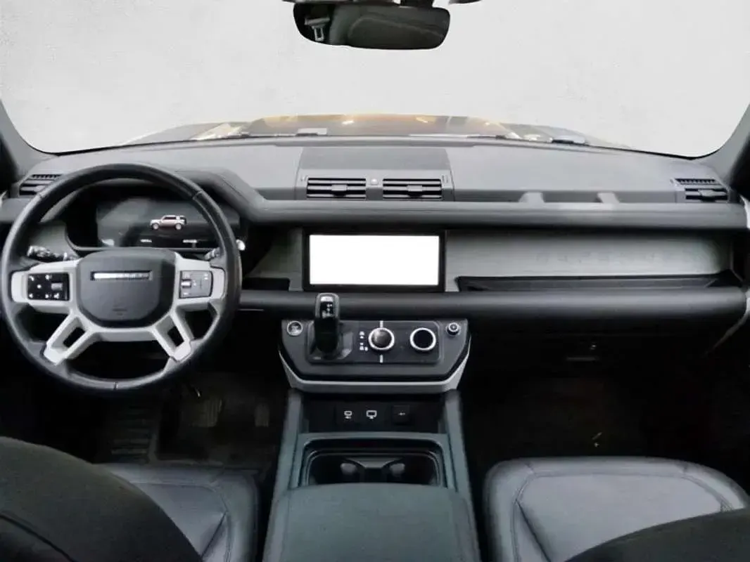 Używany Land Rover Defender S 249 KM (183 kW) 2024 Zielony SUV
