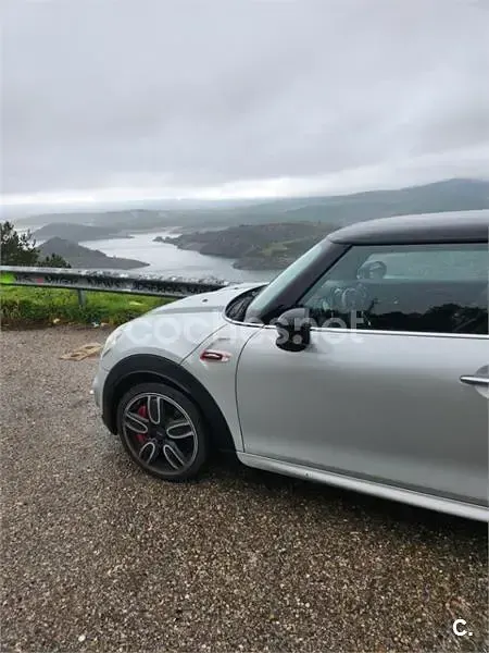 Usado Mini John Cooper Works 231 CV (169 kW) 2017 Gris / plata Utilitario