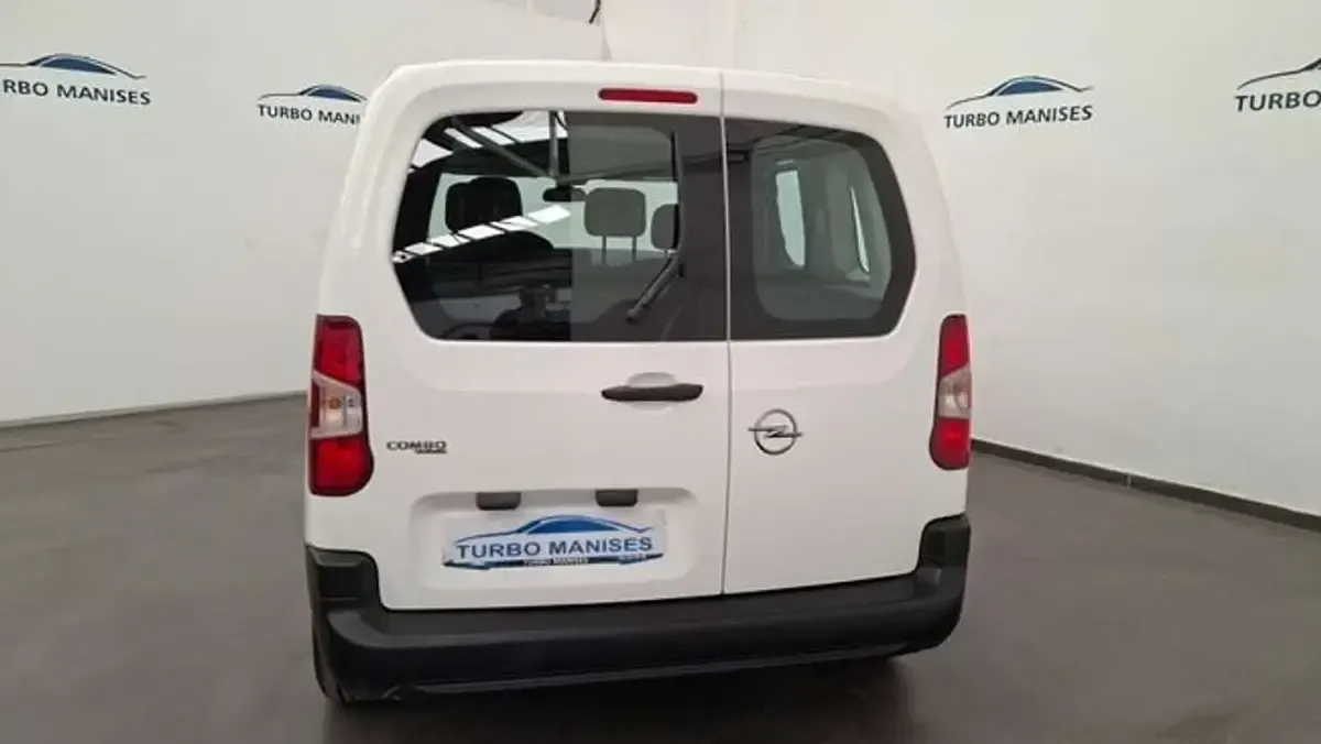 Usado Opel Combo Life Edition 102 CV (75 kW) 2021 Blanco Monovolumen