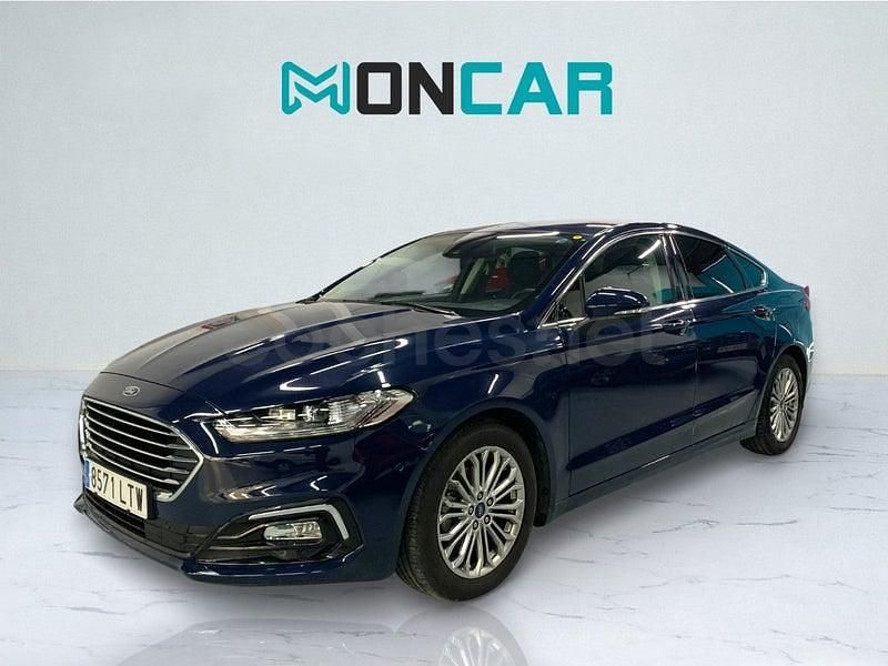 Usado Ford Mondeo Titanium 187 CV (137 kW) 2021 Azul Berlina