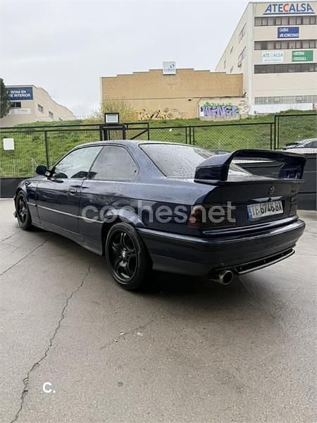 Begagnad BMW 316 100 HK (73 kW) 1994 Blå Sportkupé