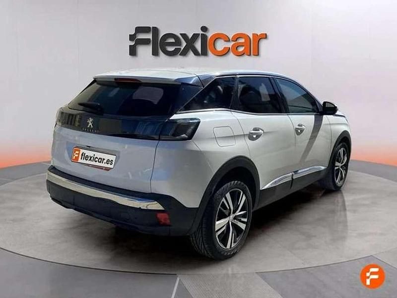 Usado Peugeot 3008 Active 131 CV (96 kW) 2021 Blanco SUV