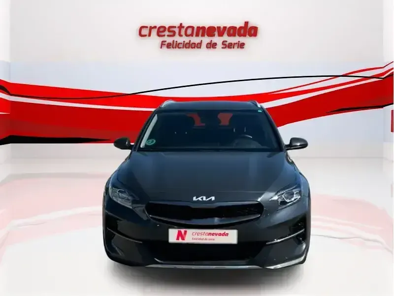 Usado Kia XCeed 120 HP (88 kW) 2022 Cinzento SUV