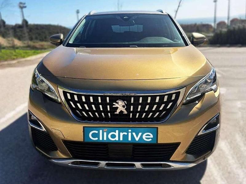 Usado Peugeot 3008 Allure 120 CV (88 kW) 2017 Naranja SUV