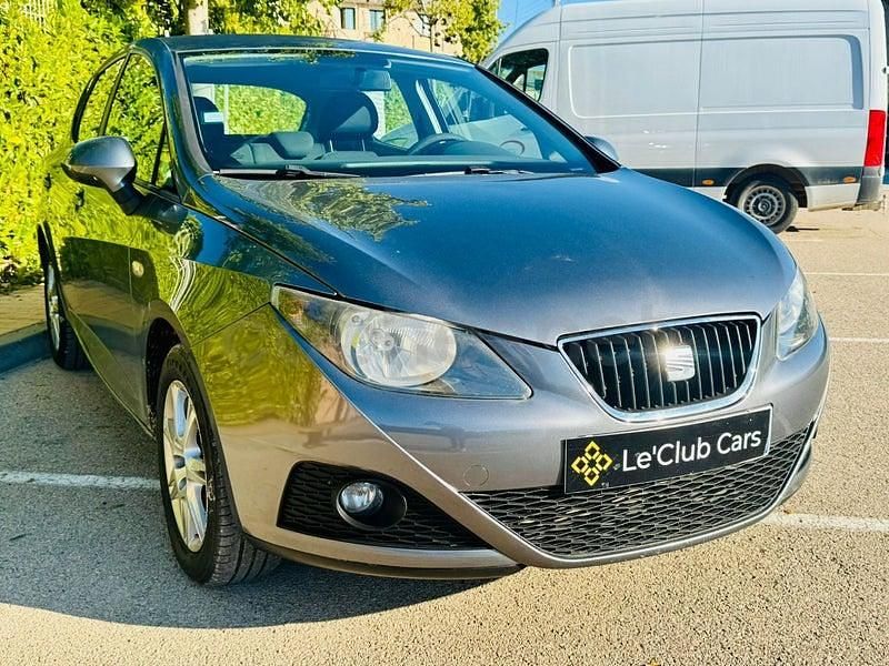 Usado Seat Ibiza Sport 90 CV (66 kW) 2009 Gris / plata Berlina