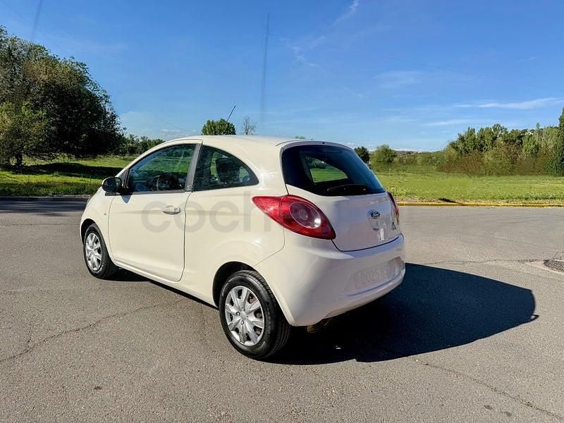 Usado Ford Ka 69 CV (50 kW) 2013 Blanco Utilitario