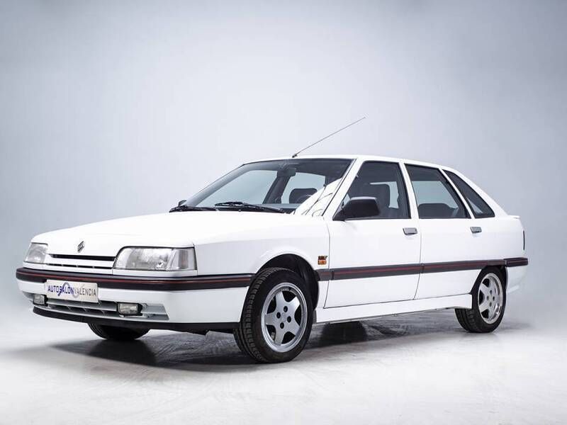 Usado Renault 21 140 CV (102 kW) 1992 Blanco Berlina