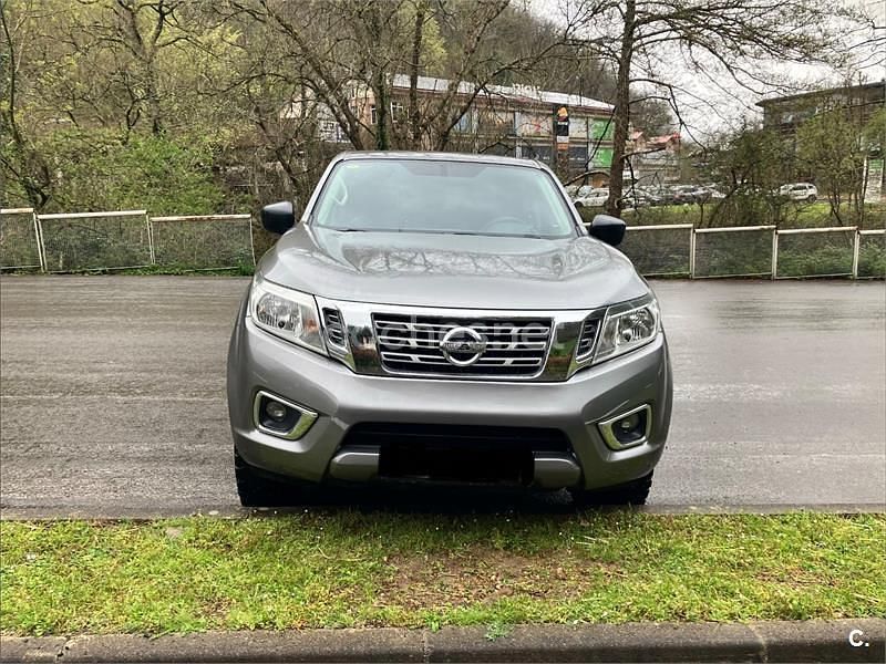 Usado Nissan Navara N-Guard 190 CV (139 kW) 2019 Gris / plata Pickup/Camioneta