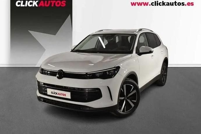 Usado VW Tiguan 150 HP (110 kW) 2025 Preto SUV