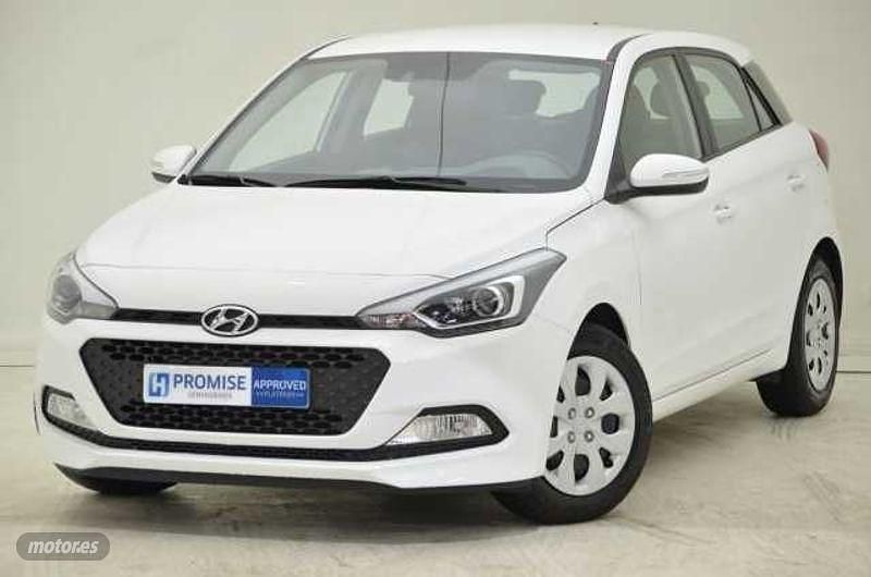 Usado Hyundai i20 85 CV (62 kW) 2020 Blanco Utilitario