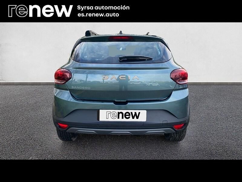 Usado Dacia Sandero Extreme 100 CV (73 kW) 2025 Verde Berlina