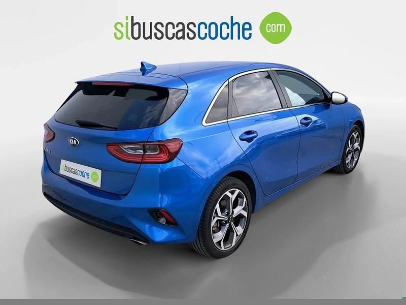 Usado Kia Ceed 120 CV (88 kW) 2020 Azul Utilitario