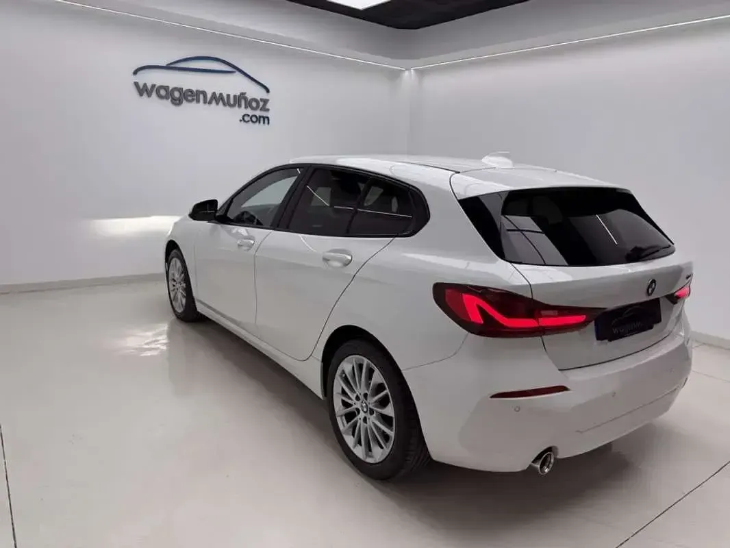 Usado BMW 118 136 CV (100 kW) 2021 Blanco Utilitario
