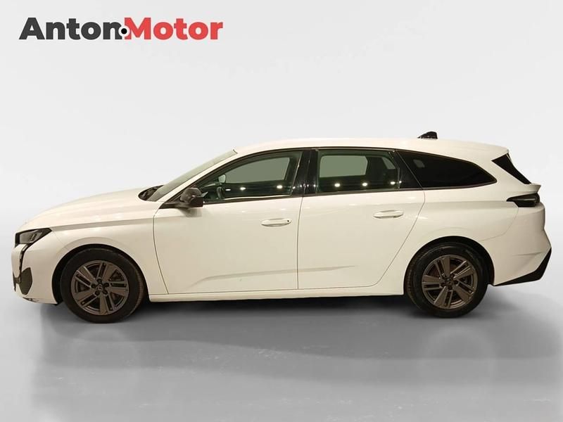 Usado Peugeot 308 Active 130 CV (95 kW) 2022 Blanco Berlina