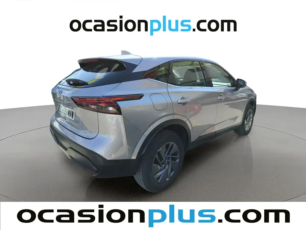 Usado Nissan Qashqai Acenta 158 CV (116 kW) 2024 Gris plata SUV
