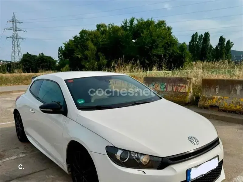Usado VW Scirocco 122 CV (89 kW) 2013 Blanco Coupe
