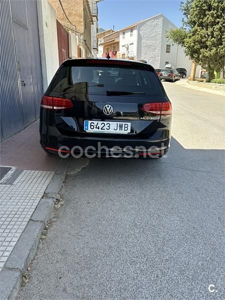 Usado VW Passat Advance 150 CV (110 kW) 2017 Negro Familiar