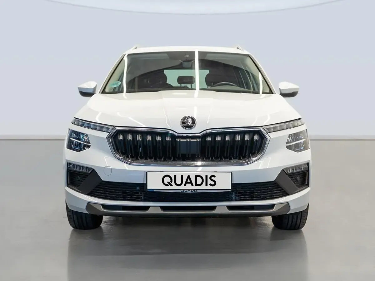 Usado Skoda Kamiq Selection 116 CV (85 kW) 2025 Blanco SUV
