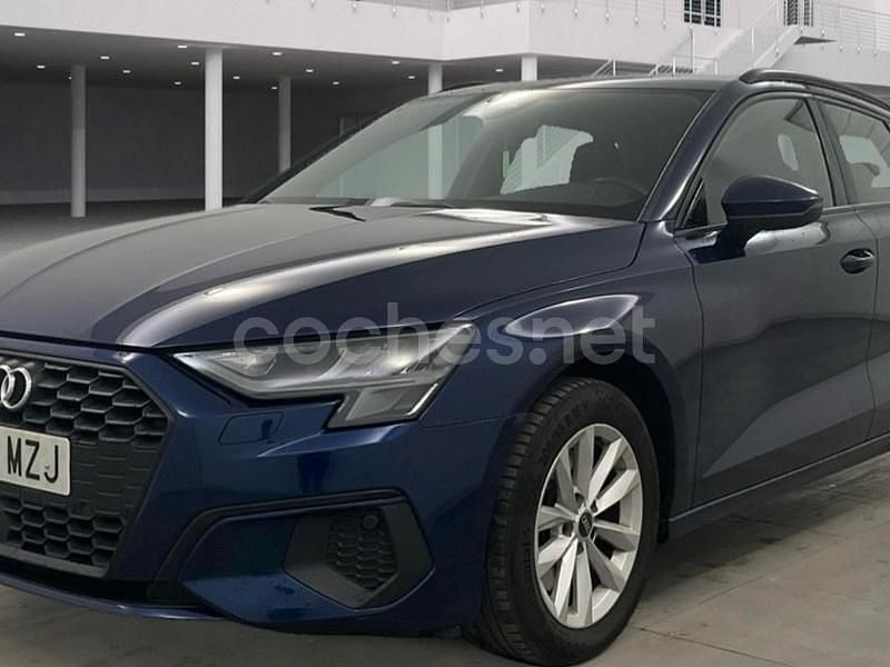 Azul Usado 2021 Audi A3 Ambiente Berlina | 19.999 € (Super precio) - Imagen 1/4