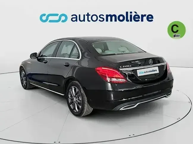 Usado Mercedes C220 170 CV (125 kW) 2016 Negro Berlina