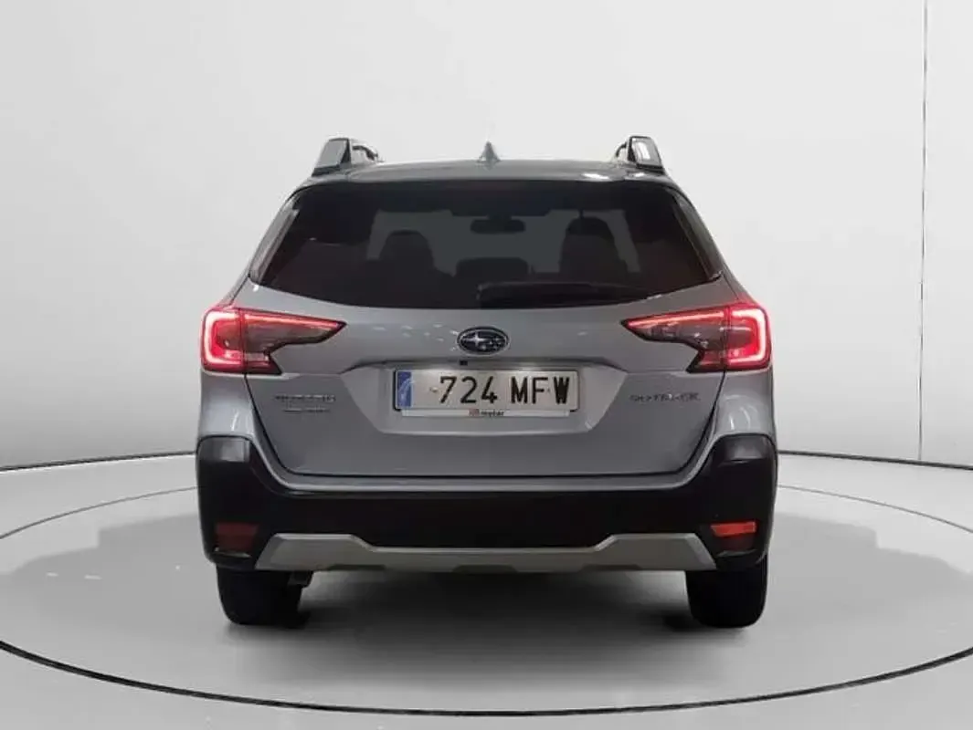 Usado Subaru Outback 169 CV (124 kW) 2023 Blanco Familiar