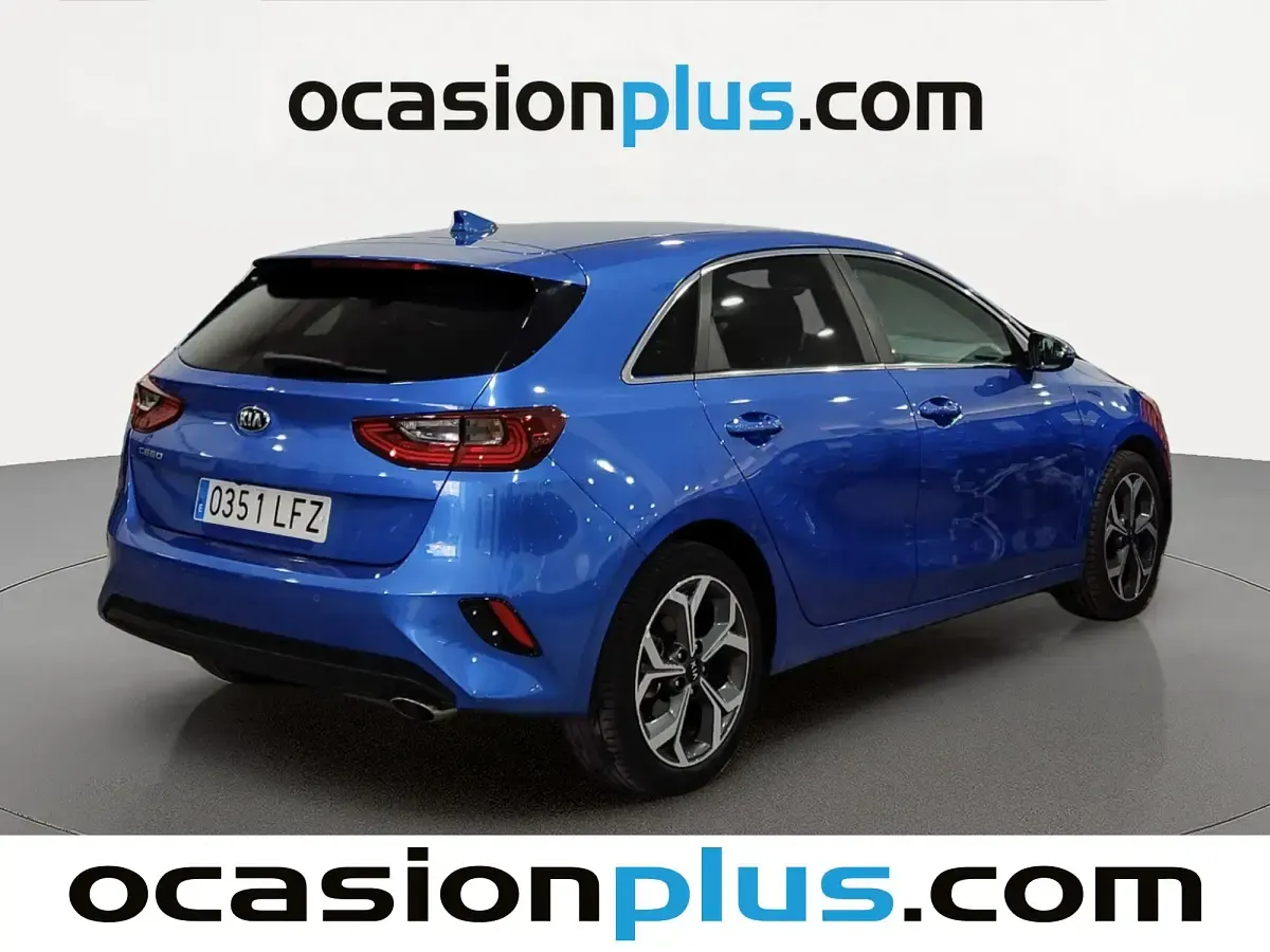 Usado Kia Ceed 120 CV (88 kW) 2020 Azul Utilitario