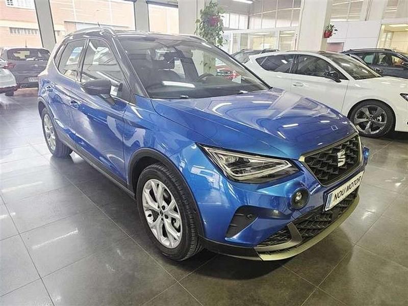 Usado Seat Arona FR 116 CV (85 kW) 2024 Azul SUV